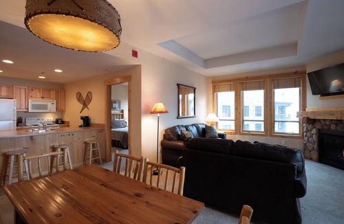 Copper Mountain Village Condo | Spacious condo in the heart of the center village, free wifi & parking