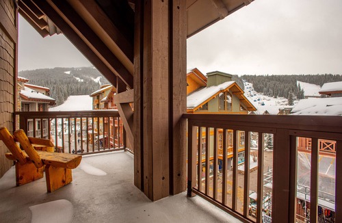 Copper Mountain Village Condo | Spacious condo in the heart of the center village, free wifi & parking