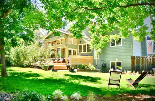 Arapahoe Ridge House | Spacious Designer Home in Boulder Perfect for Families and Groups