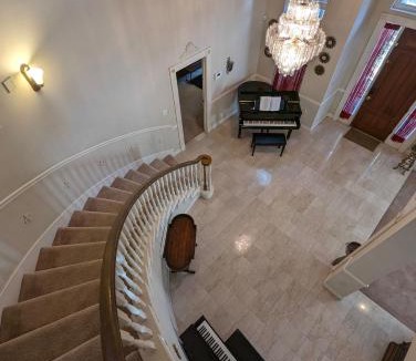 Memorial Northwest Villa | Spacious FIFA Houston Home with Pool Sleeps 13