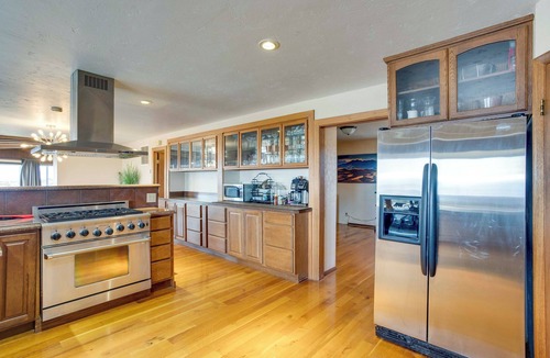 Grand Junction House | Spacious Grand Junction Home Rental w/Mtn Views!
