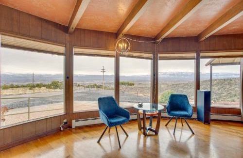 Grand Junction House | Spacious Grand Junction Home Rental with Mtn Views!