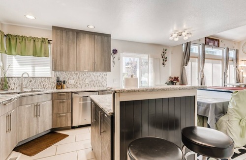 Westridge House | Spacious Highlands Ranch Home | Pet-Friendly | Fenced Yard | Mid Term Stay
