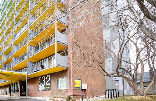 West Highland Apartment | Spacious Highland 1BR, near Highland Park & Downtown by Blueground