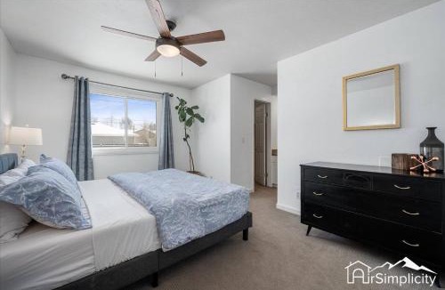 Barnum West House | Spacious Home W Hot Tub & Fireplace