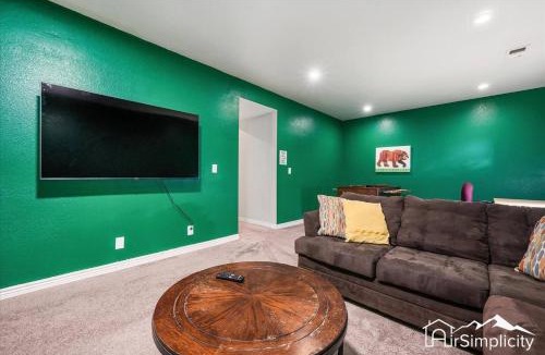 Barnum West House | Spacious Home W Hot Tub & Fireplace
