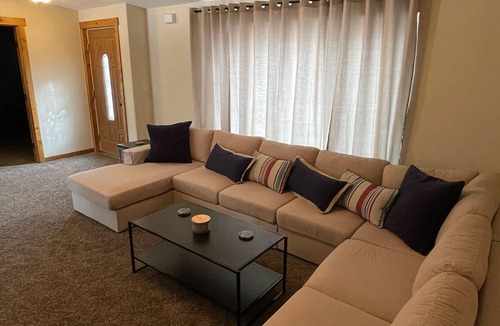 Leadville House | Spacious Leadville Mountain Retreat with Breathtaking Views - No Pets Allowed