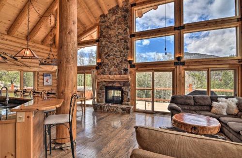 Villa Grove House | Spacious, Luxe Cabin with Mtn Views, Sauna and More!