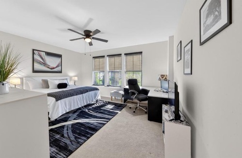 Middletown House | Spacious Middletown Family Retreat - Sleeps 8