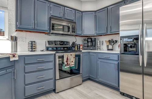 Security-Widefield House | Spacious Modern Gorgeous Mountain Views Fort Carson Fire Pit!