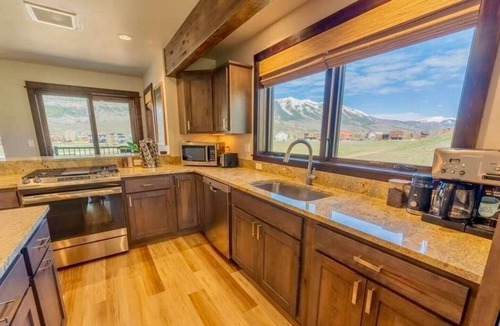 Crested Butte South House | Spacious Modern Mountain Retreat. Amazing views!