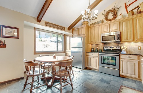 Carriage Hills House | Spacious mountain home with WiFi, deck, and gorgeous views