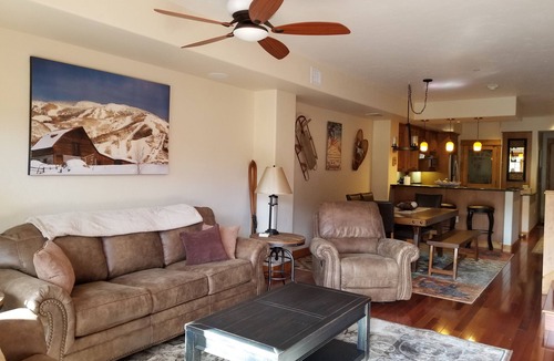 Downtown Steamboat Springs Condo | Spacious Pet Friendly Downtown Condo.Walking Distance to Everything!