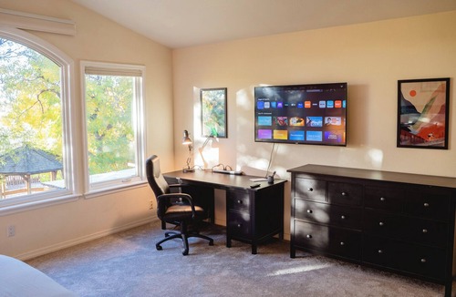 Gunbarrel House | Spacious & Private Boulder Retreat w/Mountain View