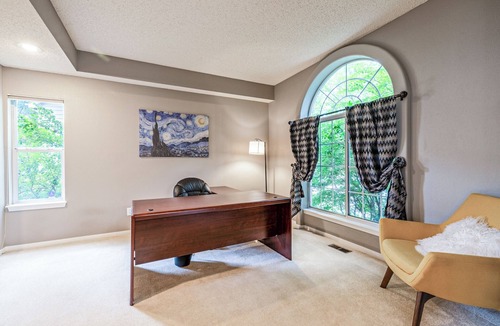 Centennial House | Spacious & Quiet 4BR Home in Centennial