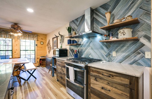Pagosa Springs House | Spacious & Quiet Pagosa Springs Cabin w/Deck!