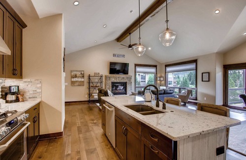 River Run Apartment | Spacious, Renovated 3 Bedroom Townhome