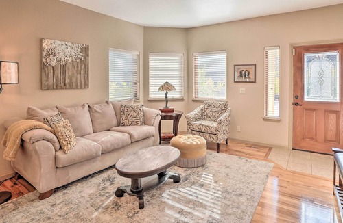Skyway House | Spacious Retreat ~ 5 Mi to Garden of the Gods
