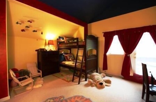 Singletree House | Spacious Single Family Home Includes Parking in Vail