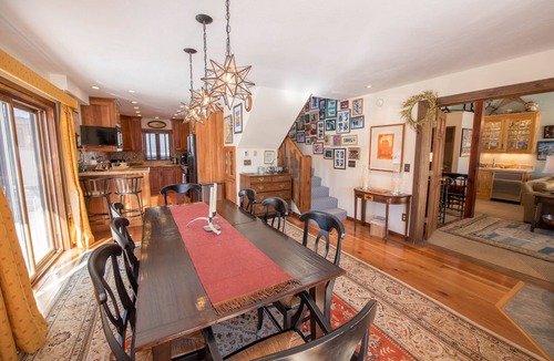 Crested Butte Condo | Spacious ski in double condo prime base area location by Mountaineer Square.