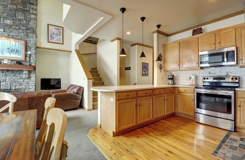 East Village at Copper House | Spacious, Slope Side, Multi Level Townhome ER9