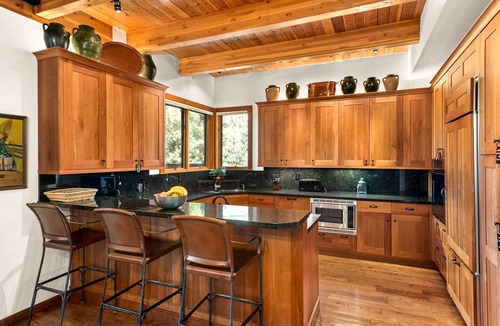 Snowmass Village Condo | Spacious Snowmass Multi-Level With Incredible Views. Balconies, Hot Tub, Pool, Gas FP, Near Shuttle