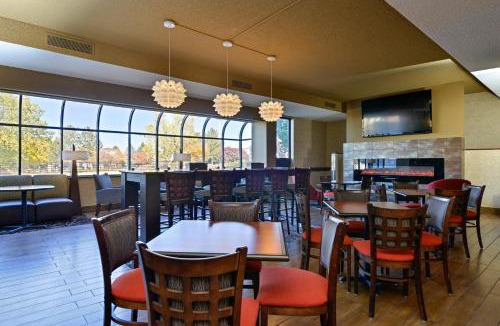 Greenwood Village Hotel | Spark by Hilton Denver Tech Center Greenwood Village