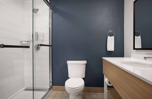 Greenwood Village Hotel | Spark by Hilton Denver Tech Center Greenwood Village