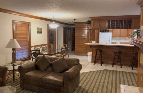 Steamboat Springs Condo | SPECIAL HOLIDAY RATE! On free city bus route! Lots of amenities!