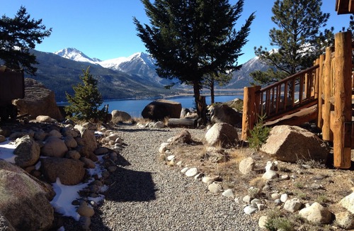 Twin Lakes House | Spectacular Log Home Overlooking Twin Lakes and Mt. Elbert, L100 race available!