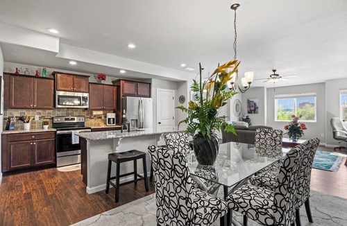 Central Colorado Springs House | Spectacular Mountain Views & Modern Comfort | 3BR, 2.5BA Townhome | Perfectly Lo