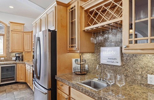 East Village at Copper House | SPECTACULAR Ski-In/Out House on Golf Course! Private Hot Tub w/Mountain Views!