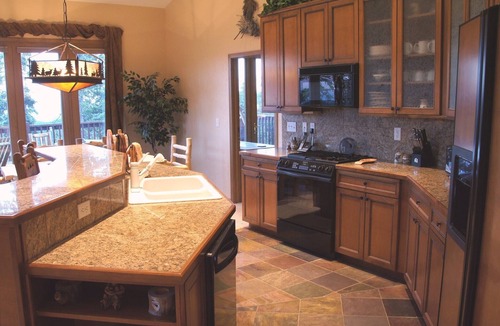 Woodmoor House | Spectacular Views, Skiing, Spacious Cozy Luxury, Hot tub, Fireplace