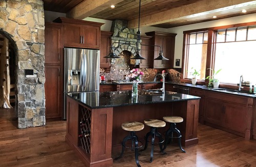 Green Valley House | Spectacular Waterfront Home in the Mountains. Welcome to Green Valley Lodge!