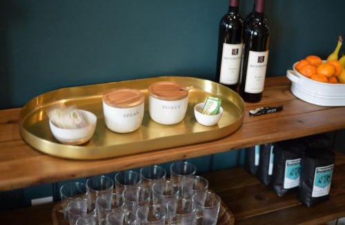 Palisade Hotel | Spoke and Vine Motel