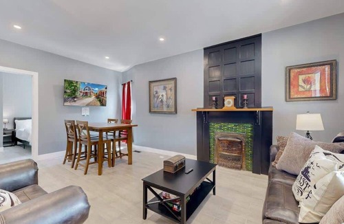 Washington Park West House | Spooky 4 bedroom Victorian near Wash Park