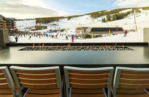 Peak 8 Condo | SPRING BREAK - SLOPESIDE Luxury Ski-in/Ski-out- Grand Colorado Peak 8 - SLEEPS 4