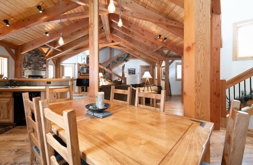 Blue River House | Spring Haven Home: Gorgeous, Dog Friendly