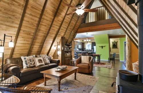 Breckenridge House | Spruce Creek Lodge: Classic A-Frame Mountain Retreat