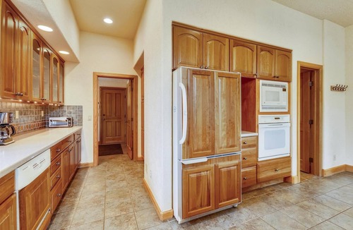 The Highlands House | Stay at Evergreen Lodge, a secluded home with a private hot tub and private ski shuttle.