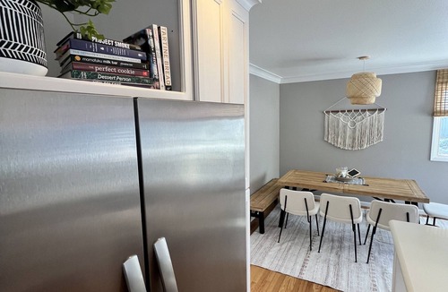 Skyway House | Stay in Style & Comfort with Our Family-Friendly VRBO near the Broadmoor Hotel