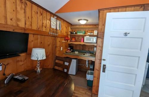Twin Lakes House | Stay Twin Lakes Cabin 2