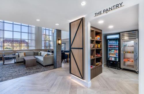 Glendale Hotel | Staybridge Suites Denver - Cherry Creek by IHG
