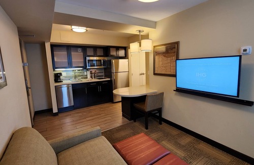 Downtown Denver Hotel | Staybridge Suites Denver Downtown by IHG