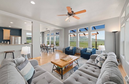 Oak Creek House | Steamboat Dream Vacation- South Valley Escape