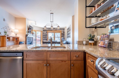 East Village at Copper Condo | Steps away from Super Bee Lift, wifi, underground parking