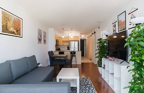 Downtown Toronto Condo | Steps to Everything: Prime Downtown Toronto 2BR/2BA with Included Parking