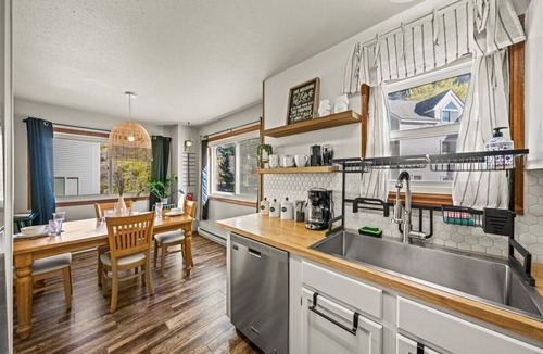 Ouray House | Steps to Hot Springs, Shops, & Trails/2BR Fiber