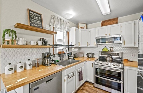 Ouray House | Steps to Hot Springs, Shops, & Trails/2BR Fiber