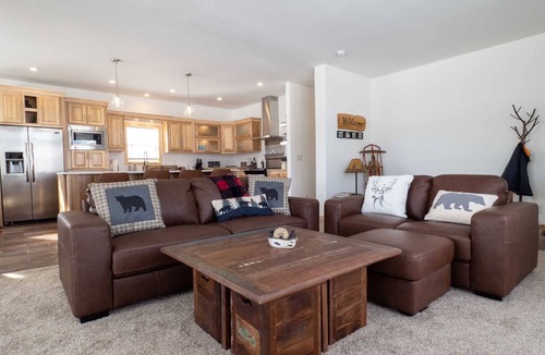 Grand Lake House | Stillwater, gorgeous new home, 3/2, near Lake Granby